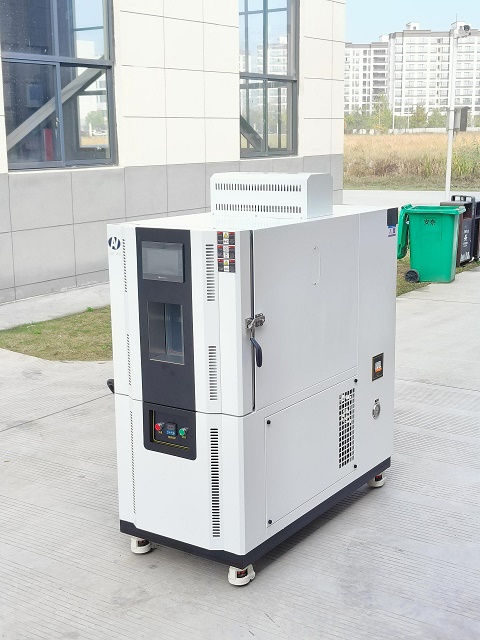 DW-100C低温试验箱